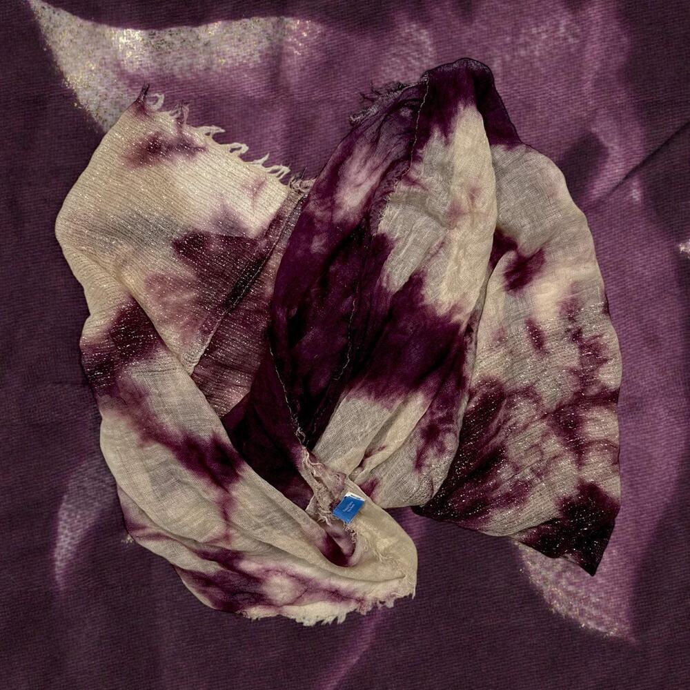 Vintage purple tie dye metallic